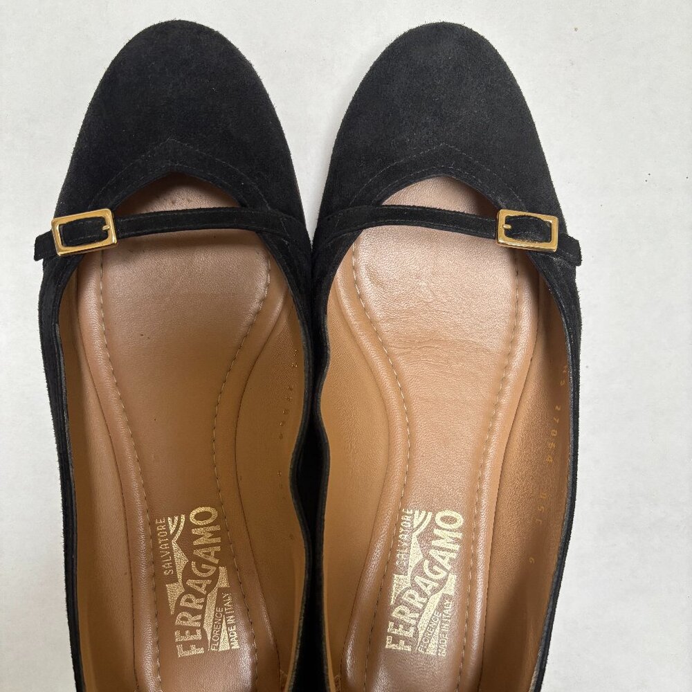 SALVATORE FERRAGAMO AUDREY BALLET FLAT SUEDE  -SIZE 6B